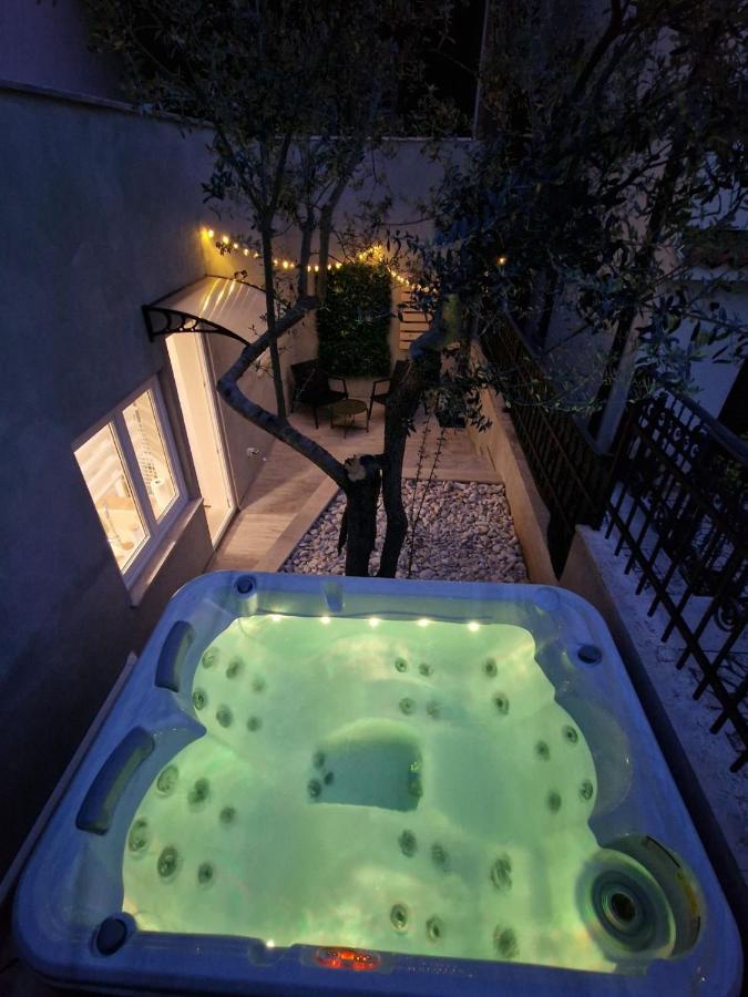 Studio Apartment Mare With Private Garden And Jacuzzi Vinkuran Buitenkant foto