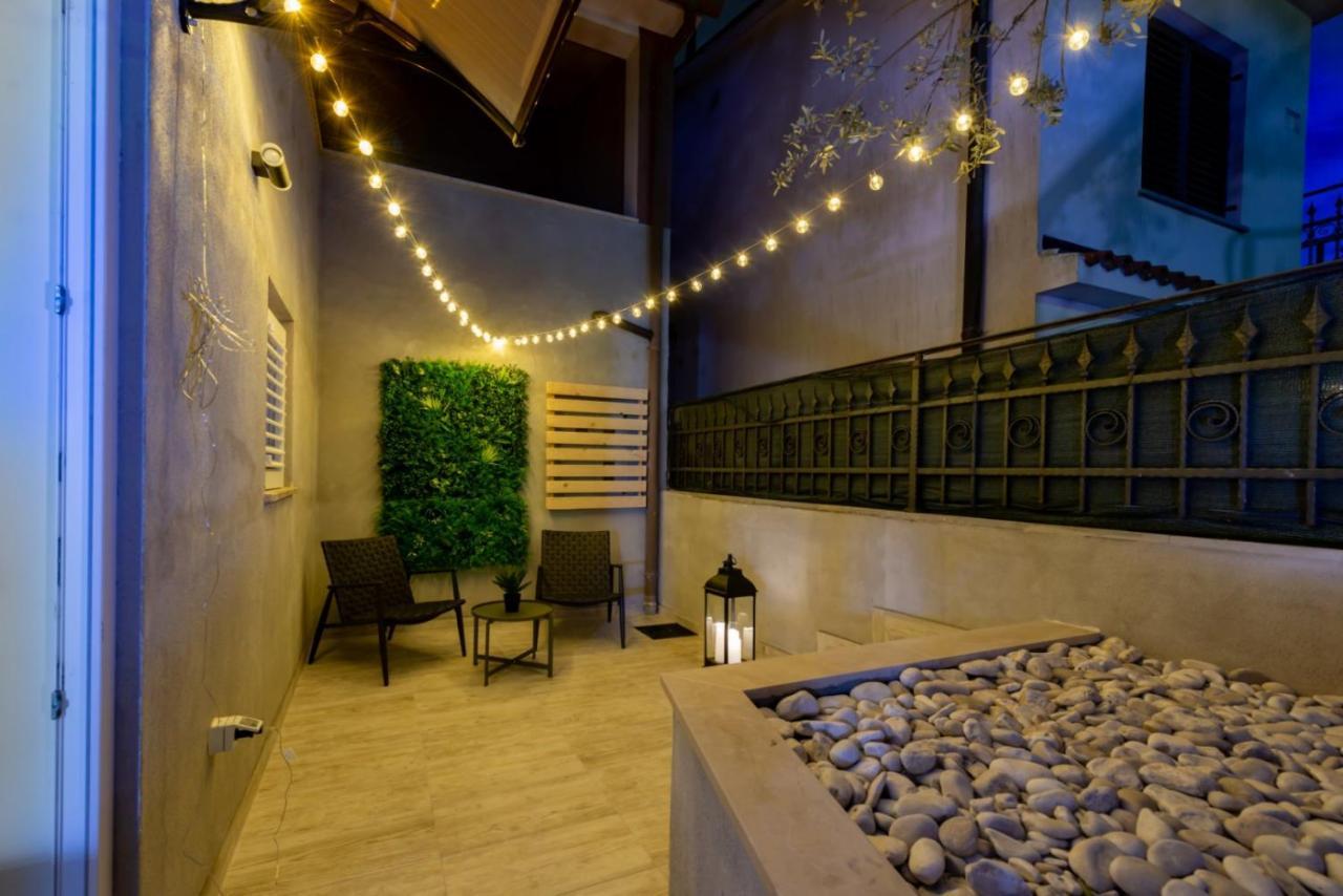 Studio Apartment Mare With Private Garden And Jacuzzi Vinkuran Buitenkant foto